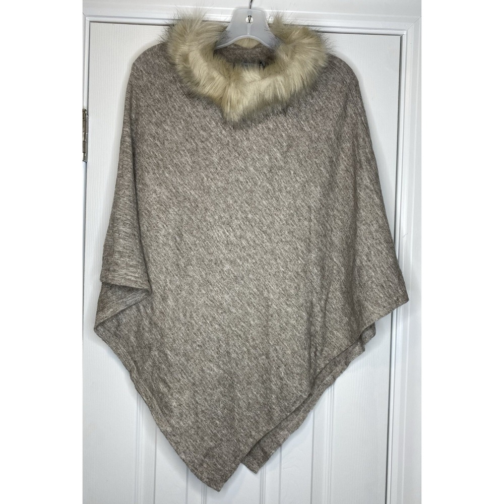 Crosstree Lane Women's Faux Fur Trim Collar Poncho Tan‎ One Size New